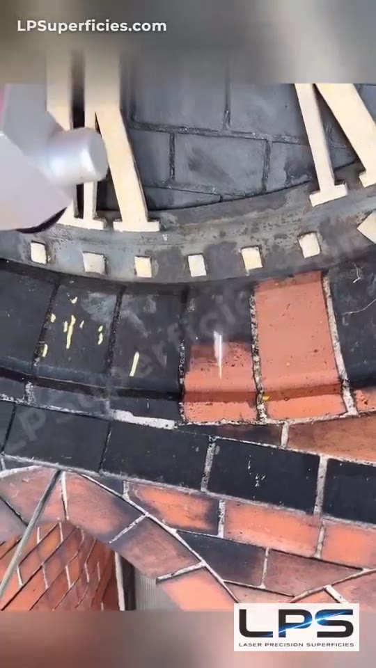 Piedra y fachada después de la prueba con láser